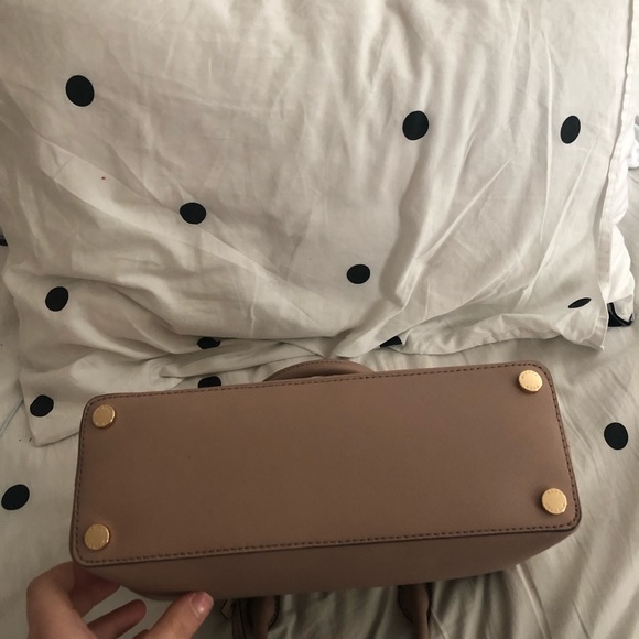 Michael Kors Purse - Picture 6 of 7